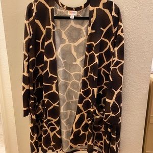 Soft! Like New LuLaRoe Caroline Cardigan Sweater Medium giraffe